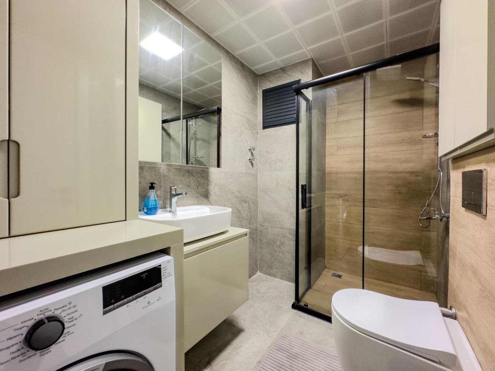 Havalimanina Yakin 1+1 Lux Suite Aksu  エクステリア 写真